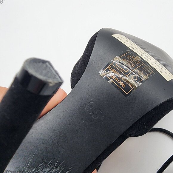 Yoki Elise  Women's Velvet Heels with Pom Poms Size 9.5 Black - Picture 14 of 14